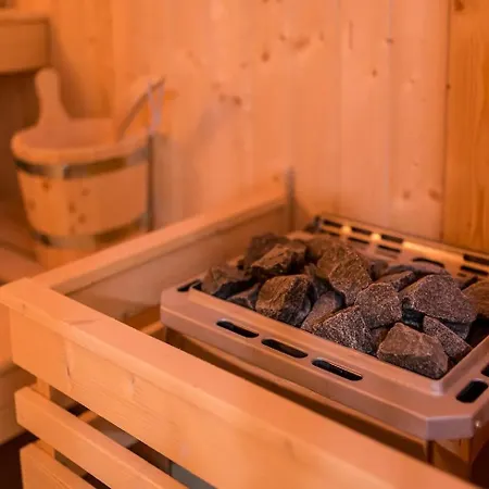 Apartament Dąbrówka 10 *